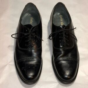Leather Classics Oxford lace up black men’s shoes Sz 10 AA